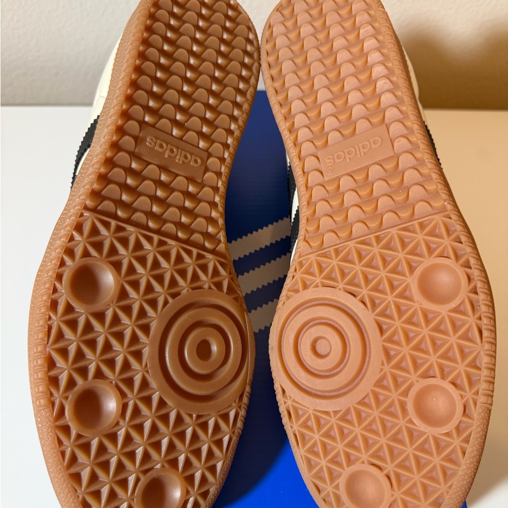 Adidas Samba OG Cream and Black Sneakers - Picture 8 of 9